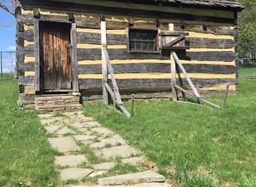pennsylvania/allegheny-national-forest/landmark/neill-log-house