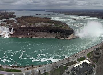 canada/niagara-peninsula/landmark/floral-clock