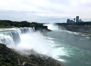 new-york/greater-niagara/landmark/niagara-falls-fireworks-displays