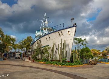 curacao/willemstad/landmark/curacao-sea-aquarium