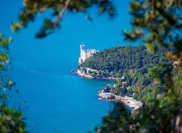 Svetišče na Vejni/Santuario di Monte Grisa/Sanctuary