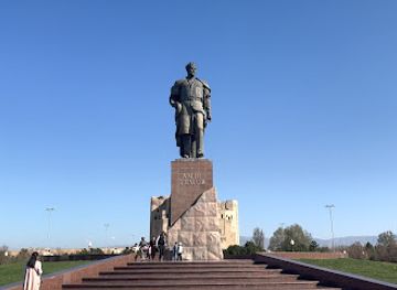 uzbekistan/kashkadarya-region/landmark/statue-of-amir-temur