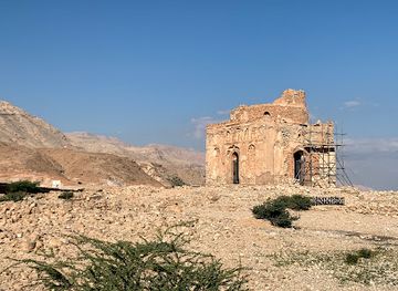 oman/wadi-shab/landmark/bibi-maryam-mausoleum