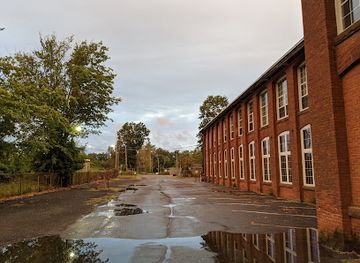 connecticut/eastern-connecticut/landmark/old-remington-rand-facility