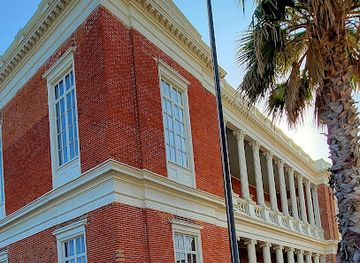 texas/gulf-coast/landmark/old-galveston-customs-and-court-house