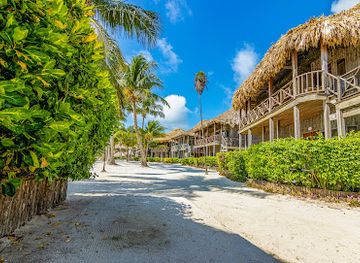 belize/the-cayes/landmark/captain-morgan-s-retreat