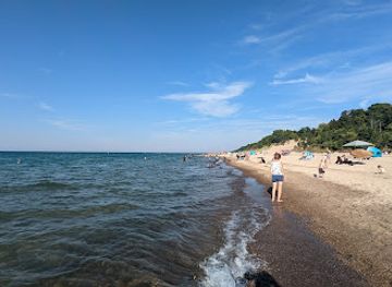 indiana/indiana-dunes-national-park/landmark/indiana-dunes-state-park-gatehouse-and-parking