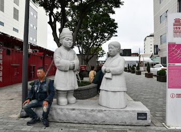 south-korea/gangwon-province/landmark/gangneung-wolhwa-street