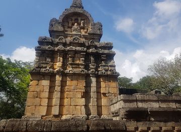 sri-lanka/up-country/landmark/nalanda-gedige-central-point-of-sri-lanka