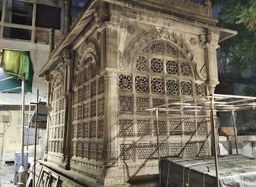 india/ahmedabad/landmark/badshah-s-hajira-ahmedabad