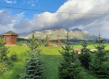 montenegro/durmitor/landmark/family-farm-jezera