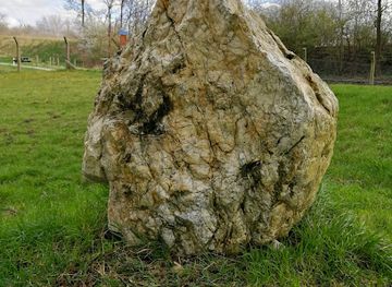 netherlands/vechtstreek/landmark/natuurdankplaats-mam-oervecht-steencirkel-52-12-1-moeder-aarde-monument