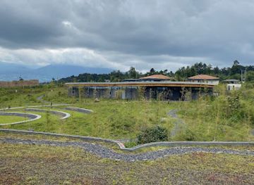 rwanda/volcanoes-national-park/landmark/ellen-degeneres-campus-of-the-dian-fossey-gorilla-fund