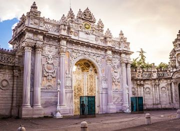 turkiye/pamphylia/landmark/dolmabahce-palace