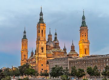 spain/zaragoza/landmark/cathedral-basilica-of-our-lady-of-the-pillar