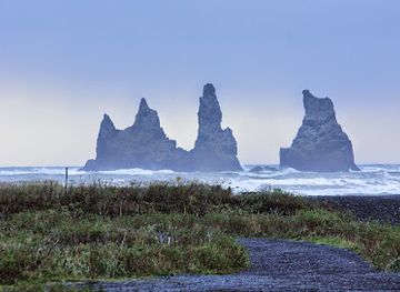 iceland/vik/landmark/katlatrack