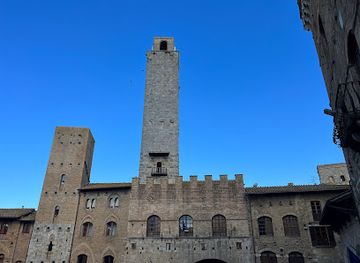 italy/san-gimignano/landmark/torre-chigi