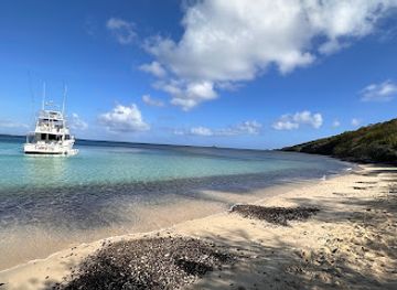 puerto-rico/culebra-island/landmark/playa-carlos-rosario
