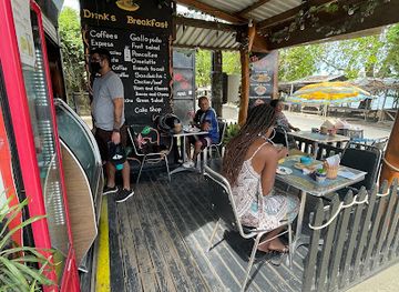 costa-rica/puerto-viejo/landmark/coffee-nuts