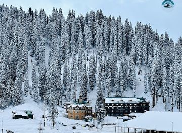 india/gulmarg/landmark/go-gulmarg-adventures