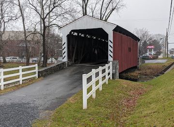 pennsylvania/amish-country/landmark/the-willows-covered-bridge