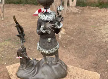 'The Grinch' Statue