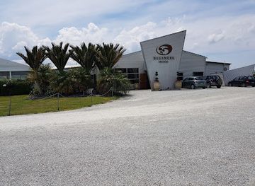 new-zealand/gisborne/landmark/bushmere-estate