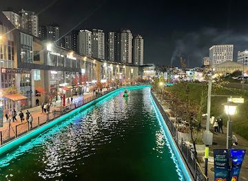 south-korea/honam-region/landmark/gimpo-laveniche-march-avenue