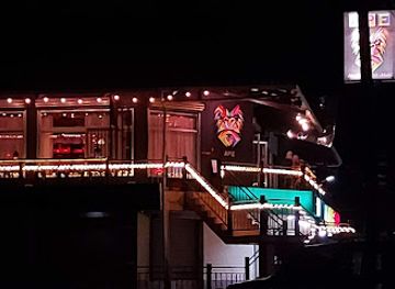 costa-rica/manuel-antonio/landmark/ape-eclectic-social-bar