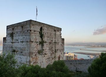 gibraltar/western-beach/landmark/queen-charlotte-s-battery