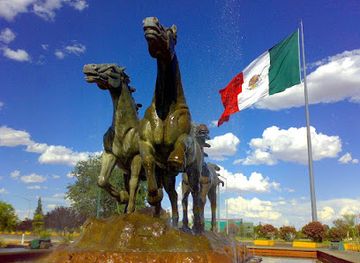mexico/eastern-mexico/landmark/monumento-a-los-indomables