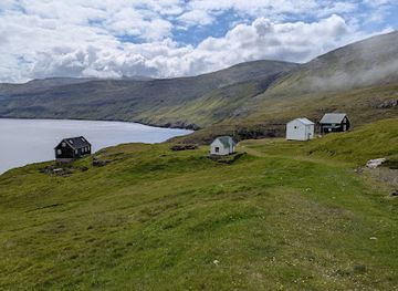 faroe-islands/vagar/landmark/slattanes