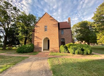 maryland/eastern-shore/landmark/reconstructed-state-house-of-historic-st-mary-s-city