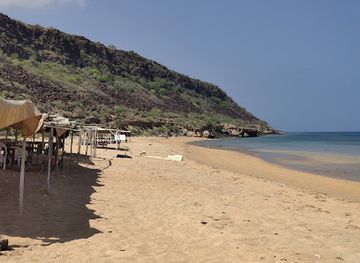 djibouti/gulf-of-tadjourah/landmark/le-dauphin-khor-ambado