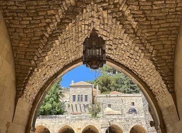 lebanon/deir-el-qamar/landmark/deir-el-qamar-location