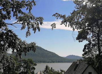 czechia/machovo-jezero/landmark/vyhlidka-milose-formana