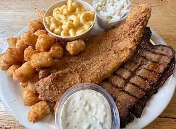 virginia/blacksburg/landmark/bottom-of-the-stairs