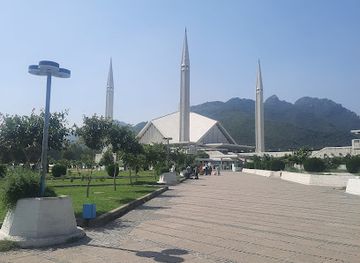 pakistan/islamabad/landmark/shah-allah-ditta-caves