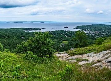 maine/camden/landmark/camden-overlook