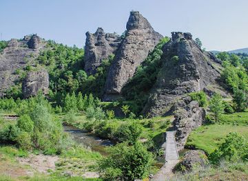 serbia/pcinja/landmark/vrazji-kamen