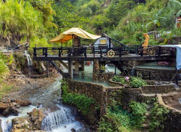 dominica/la-plaine/landmark/screw-s-sulfur-spas