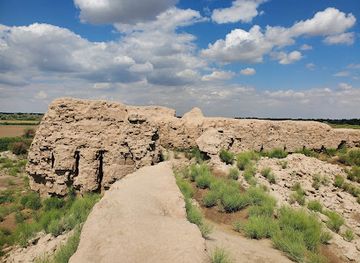 uzbekistan/karakalpakstan/landmark/angka-kala