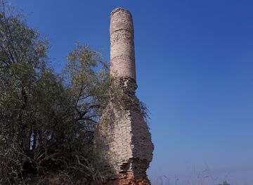 pakistan/lower-sindh/landmark/square-tower