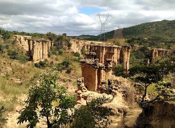 tanzania/lake-zone/landmark/isimila-stone-age-site