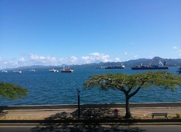 fiji/nausori/landmark/municipal-handicraft-centre