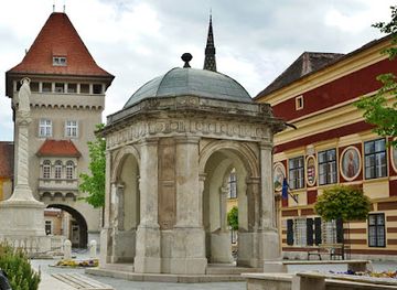 hungary/koszeg-mountains/landmark/hero-s-gate
