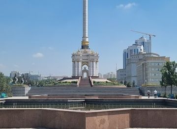 tajikistan/dushanbe/sino/landmark/independence-monument