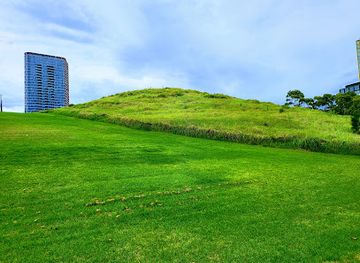 australia/sydney/landmark/bicentennial-marker-on-australia-avenue
