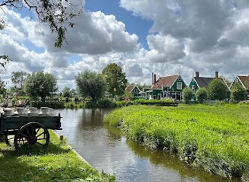 netherlands/zaanstreek/landmark/cheese-farm-catharina-hoeve-by-henri-willig