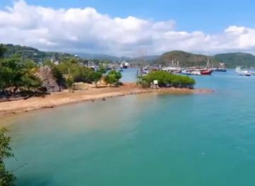 indonesia/komodo-national-park/landmark/labuan-bajo-port